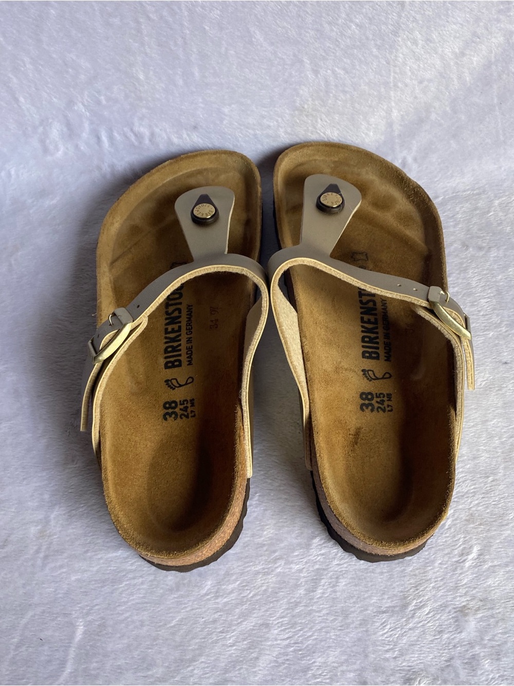 Birkenstock Gizeh Gold Leather Thong Sandals Women’s 38 US 7-7.5 - Picture 5 of 10